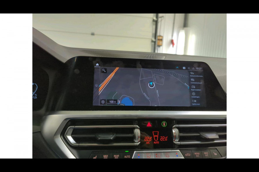 BMW 3-serie 320e Aut. Business Ed. Plus | Leder | Camera | Car Play |