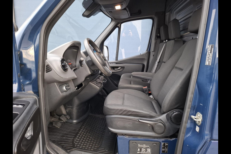 Mercedes-Benz Sprinter 311 CDI GB L2 FWD Functional 3.5T / AIRCO / CAMERA / 3 ZITS / DEALER ONDERHOUDEN / NAVI