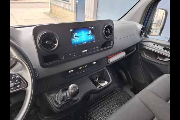 Mercedes-Benz Sprinter 311 CDI GB L2 FWD Functional 3.5T / AIRCO / CAMERA / 3 ZITS / DEALER ONDERHOUDEN / NAVI