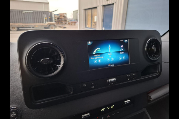 Mercedes-Benz Sprinter 311 CDI GB L2 FWD Functional 3.5T / AIRCO / CAMERA / 3 ZITS / DEALER ONDERHOUDEN / NAVI