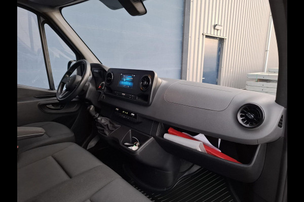 Mercedes-Benz Sprinter 311 CDI GB L2 FWD Functional 3.5T / AIRCO / CAMERA / 3 ZITS / DEALER ONDERHOUDEN / NAVI