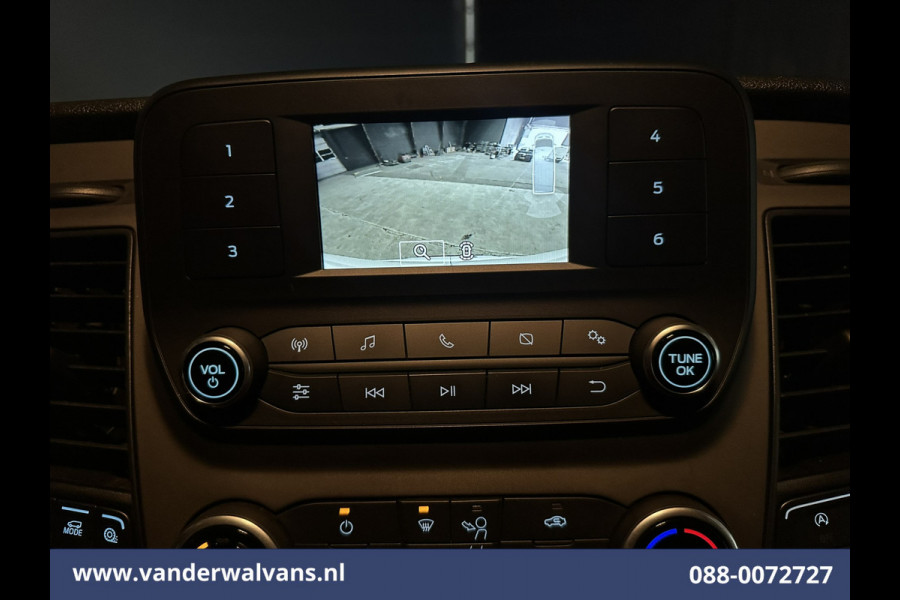 Ford Transit 2.0 TDCI 131pk L4H3 Jumbo Euro6 Airco | Camera | Cruisecontrol | Stoelverwarming | Verwarmde voorruit Parkeersensoren, Bijrijdersbank