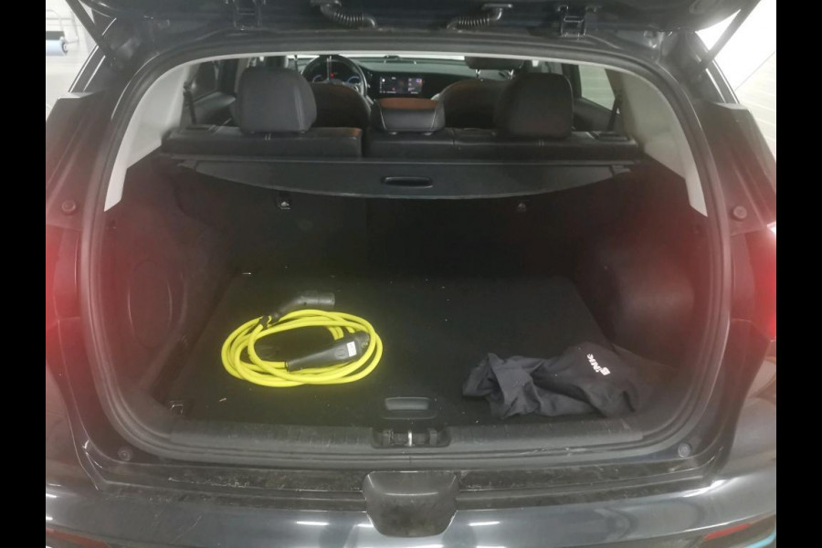Kia e-Niro ExecutiveLine 64 kWh | Trekhaak | Navi | Camera |