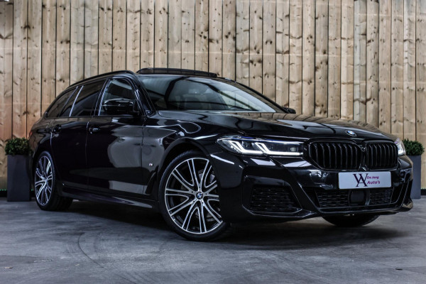 BMW 5 Serie Touring 520d M-Sport *Pano*4-Wiel besturing*Head-Up*Trekhaak*