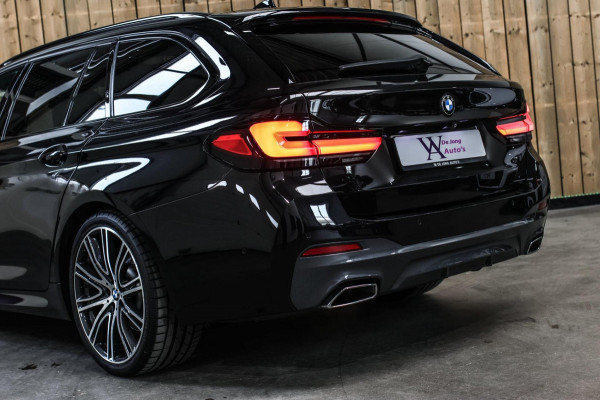 BMW 5 Serie Touring 520d M-Sport *Pano*4-Wiel besturing*Head-Up*Trekhaak*