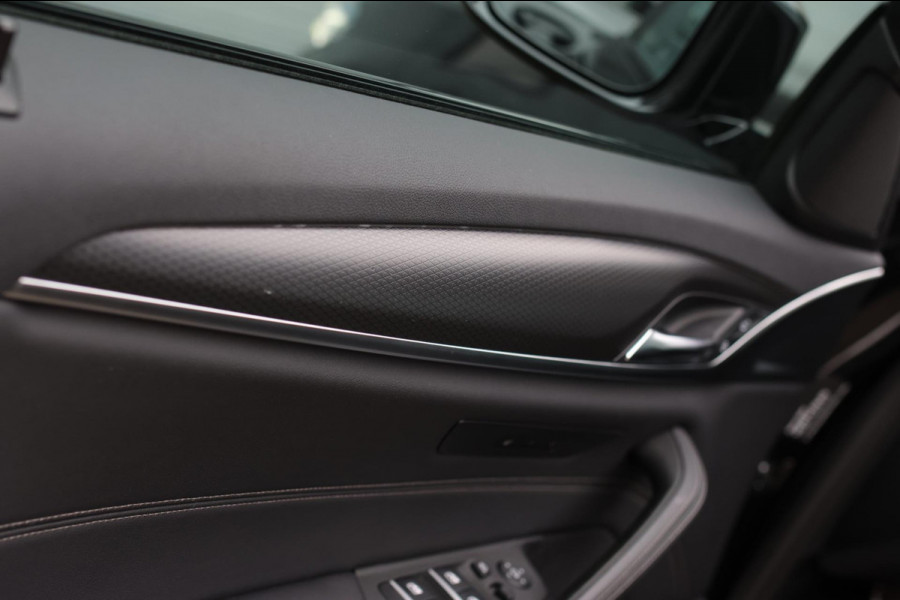 BMW 5 Serie Touring 520d M-Sport *Pano*4-Wiel besturing*Head-Up*Trekhaak*