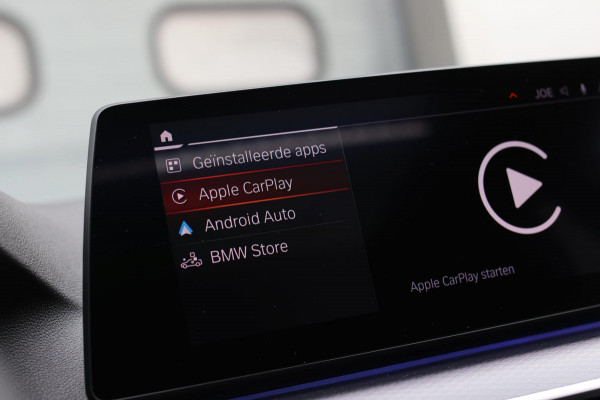 BMW 5 Serie Touring 520d M-Sport *Pano*4-Wiel besturing*Head-Up*Trekhaak*