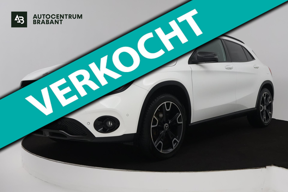 Mercedes-Benz GLA 200 Premium Plus (STOELVERWARMING, ACHTERUITRIJCAMERA, CRUISE CONTROL, PARKEERSENSOREN, NAVIGATIE)
