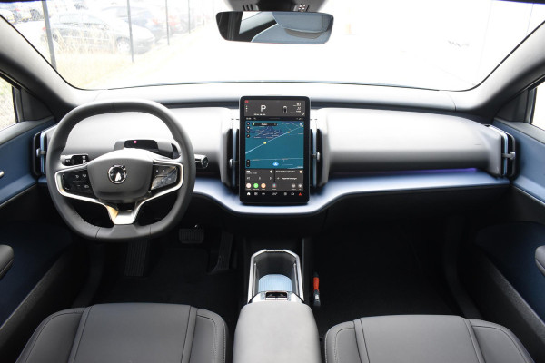 Volvo EX30 272PK Single Motor Extended Range Plus 69 kWh / Adaptieve Cruise Control/ Dodehoek Detectie / Parkeersensoren/ Achteruitrijcamera/ Warmtepomp/ Google Services/