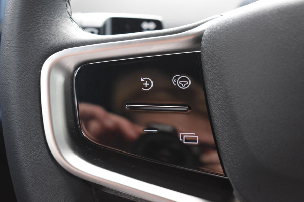 Volvo EX30 272PK Single Motor Extended Range Plus 69 kWh / Adaptieve Cruise Control/ Dodehoek Detectie / Parkeersensoren/ Achteruitrijcamera/ Warmtepomp/ Google Services/