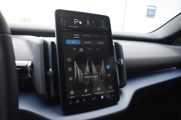 Volvo EX30 272PK Single Motor Extended Range Plus 69 kWh / Adaptieve Cruise Control/ Dodehoek Detectie / Parkeersensoren/ Achteruitrijcamera/ Warmtepomp/ Google Services/