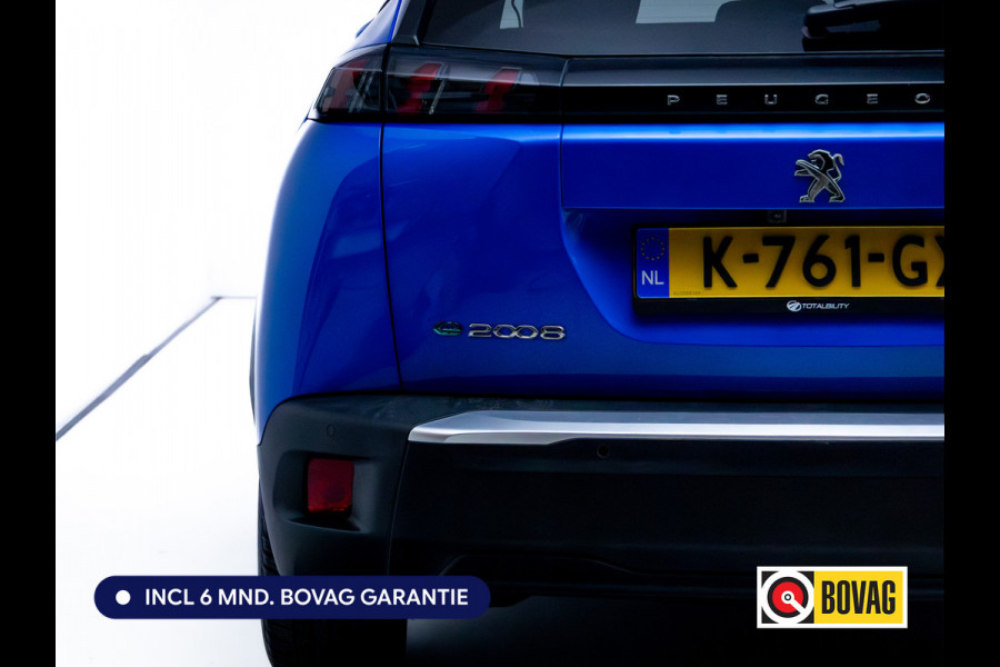 Peugeot e-2008 EV Allure 50 kWh | Panoramadak | Navigatie | Stoelverwarming | Adap. Cruise | All season banden, Camera, 18" LMV