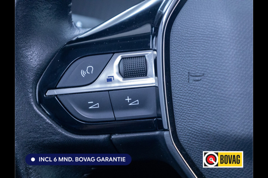 Peugeot e-2008 EV Allure 50 kWh | Panoramadak | Navigatie | Stoelverwarming | Adap. Cruise | All season banden, Camera, 18" LMV