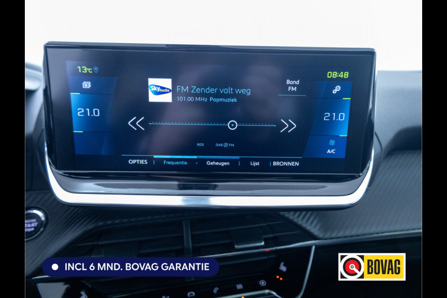 Peugeot e-2008 EV Allure 50 kWh | Panoramadak | Navigatie | Stoelverwarming | Adap. Cruise | All season banden, Camera, 18" LMV