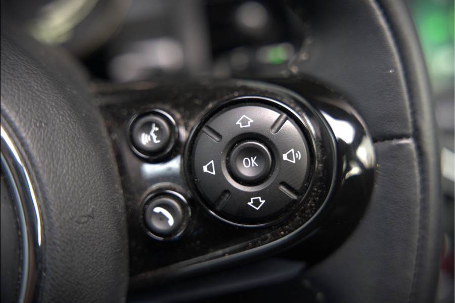 MINI Mini Electric Yours 33 kWh | Panoramadak | Harman Kardon | Head-Up Display | Union Jack | Black Pack | BTW | Stoelverwarming | Keyless | Apple Carplay | Navigatie | Camera | Parkeersensoren | Warmtepomp | Leer | Cruise