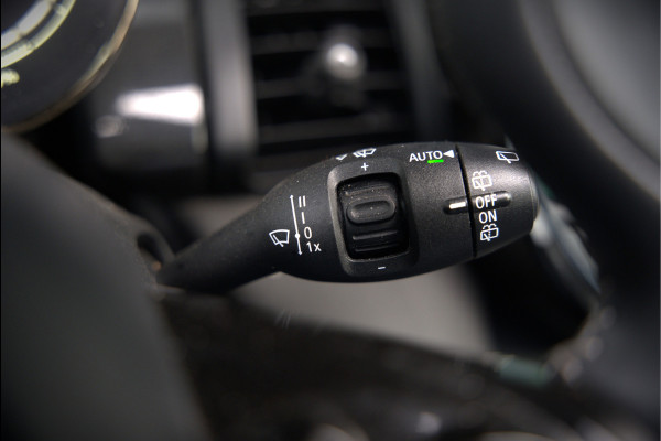 MINI Mini Electric Yours 33 kWh | Panoramadak | Harman Kardon | Head-Up Display | Union Jack | Black Pack | BTW | Stoelverwarming | Keyless | Apple Carplay | Navigatie | Camera | Parkeersensoren | Warmtepomp | Leer | Cruise