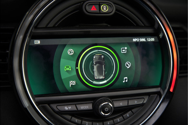 MINI Mini Electric Yours 33 kWh | Panoramadak | Harman Kardon | Head-Up Display | Union Jack | Black Pack | BTW | Stoelverwarming | Keyless | Apple Carplay | Navigatie | Camera | Parkeersensoren | Warmtepomp | Leer | Cruise