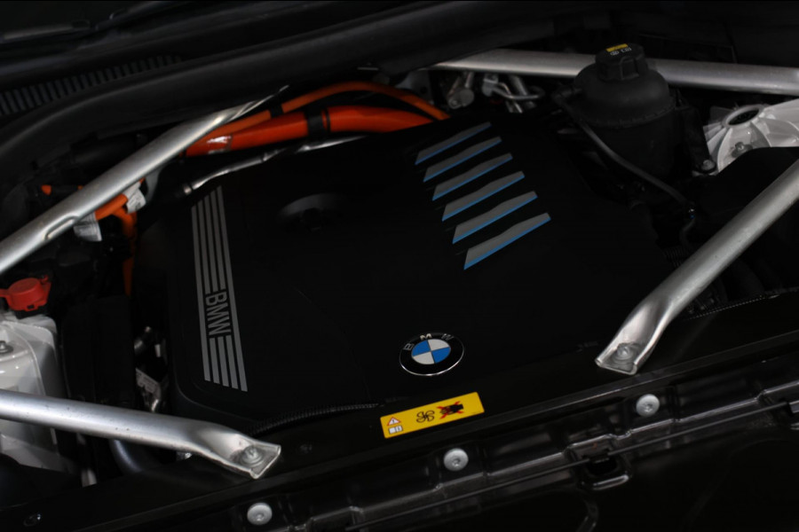 BMW X5 XDrive45e M-Sport *Pano*B&W*Massage*Head-Up*