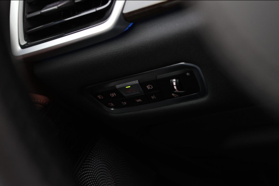 BMW X5 XDrive45e M-Sport *Pano*B&W*Massage*Head-Up*