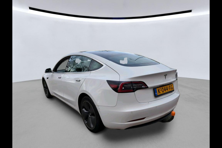 Tesla Model 3 Range Plus | Trekhaak | Autopilot | Panorama | Leder |