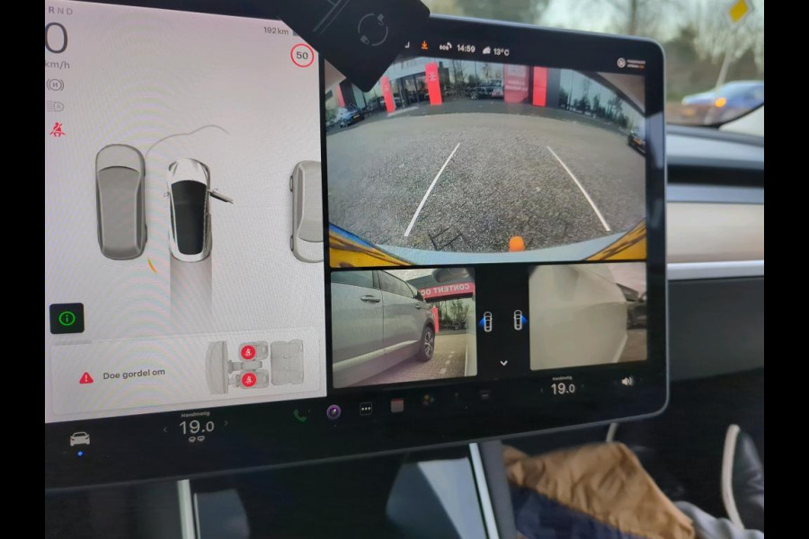 Tesla Model 3 Range Plus | Trekhaak | Autopilot | Panorama | Leder |