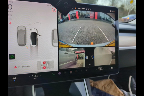 Tesla Model 3 Range Plus | Trekhaak | Autopilot | Panorama | Leder |