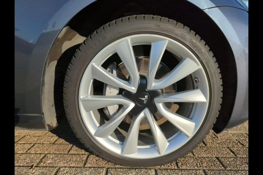 Tesla Model 3 Range Plus | Autopilot | Panorama | Leder | 19 Inch |