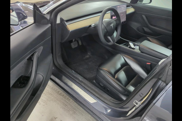 Tesla Model 3 Range Plus | Autopilot | Panorama | Leder | 19 Inch |