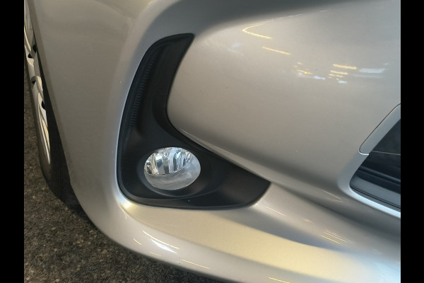 Mazda 2 Hybrid 1.5 Prime-line uit 2024 Rijklaar + 12 maanden Bovag-garantie Henk Jongen Auto's in Helmond,  al 50 jaar service zoals 't hoort!