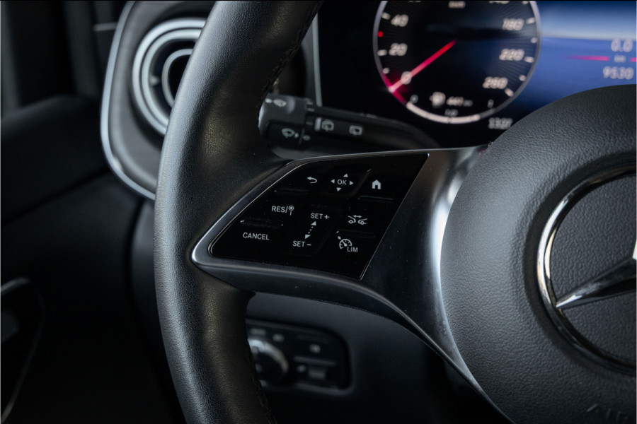 Mercedes-Benz V-Klasse 300d 4 Matic XL DC AMG-Line - Distronic