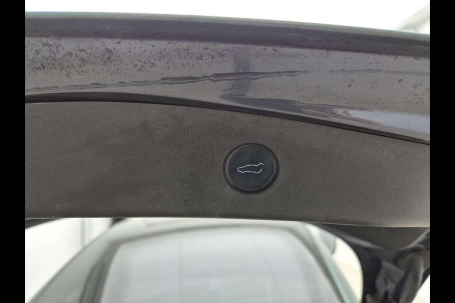 Tesla Model 3 Long Range Dual AWD | Trekhaak | Autopilot | Panorama | Leder |