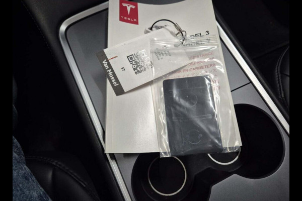 Tesla Model 3 Long Range Dual AWD | Trekhaak | Autopilot | Panorama | Leder |