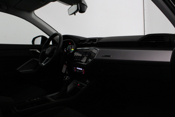 Audi Q3 Sportback 45 TFSI e Edition > 245pk/Plug-in Hybride/18inch/Mythos Black/MMI Navigation Plus