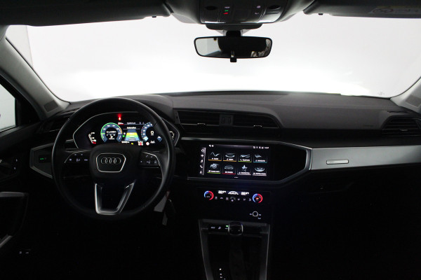 Audi Q3 Sportback 45 TFSI e Edition > 245pk/Plug-in Hybride/18inch/Mythos Black/MMI Navigation Plus