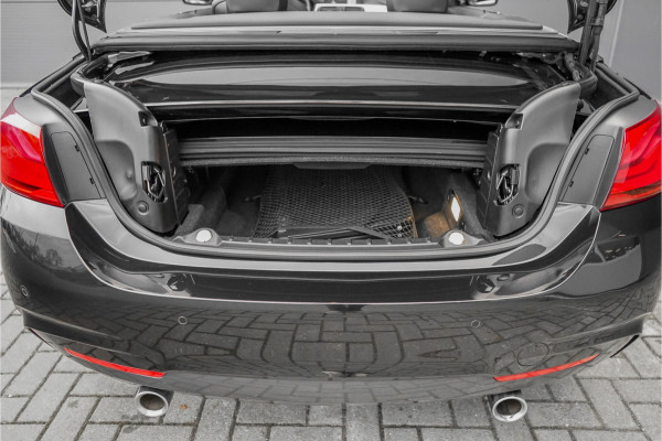 BMW 4 Serie Cabrio 440i M-Sport Nekverwarming H/K Trekhaak 19"
