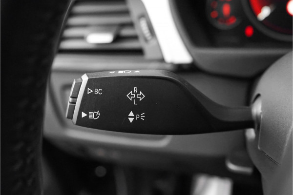 BMW 4 Serie Cabrio 440i M-Sport Nekverwarming H/K Trekhaak 19"