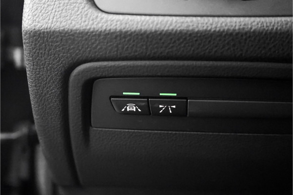 BMW 4 Serie Cabrio 440i M-Sport Nekverwarming H/K Trekhaak 19"