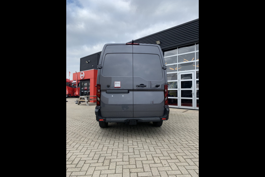 Renault Master T35 2.0 dCi 150 PK L2H2 Multimedia met Google services, 18"LMV, Zwarte side-bars,Trekhaak, Camera, Apple carplay, Verwarmde voorruit