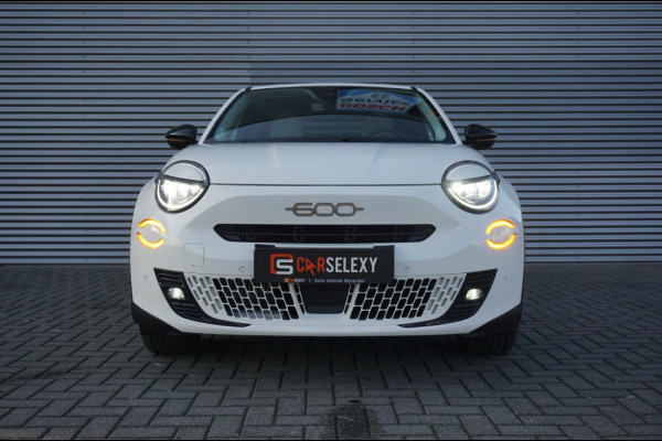 Fiat 600 1.2 Hybrid La Prima Automaat LEDER | CLIMA | MEEST LUXE!