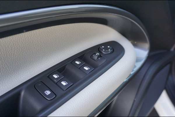 Fiat 600 1.2 Hybrid La Prima Automaat LEDER | CLIMA | MEEST LUXE!