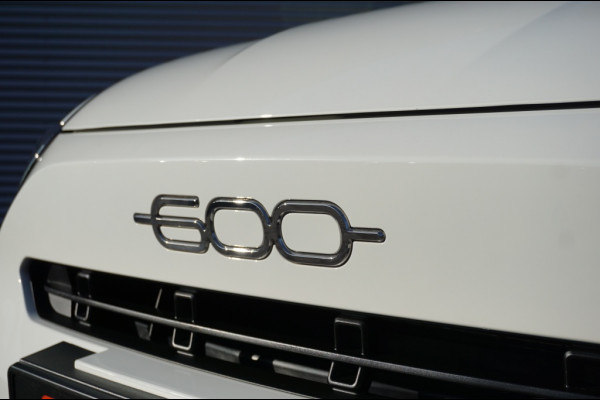 Fiat 600 1.2 Hybrid La Prima Automaat LEDER | CLIMA | MEEST LUXE!