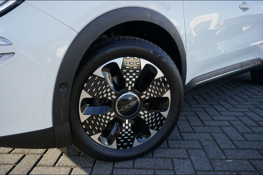 Fiat 600 1.2 Hybrid La Prima Automaat LEDER | CLIMA | MEEST LUXE!