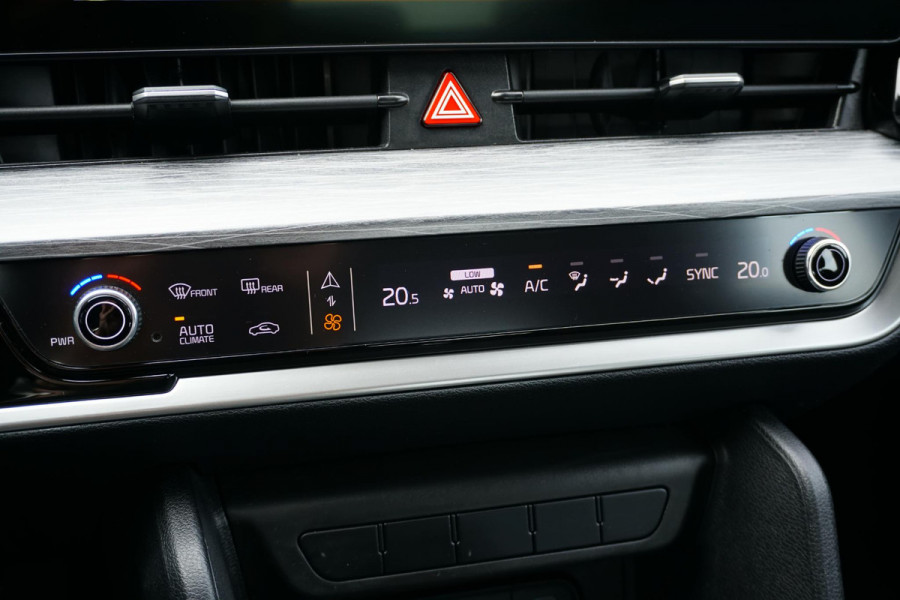 Kia Sportage 1.6 T-GDi MHEV DynamicLine + AFN. TREKHAAK / FULL-MAP / ADAPTIEVE CRUISE /