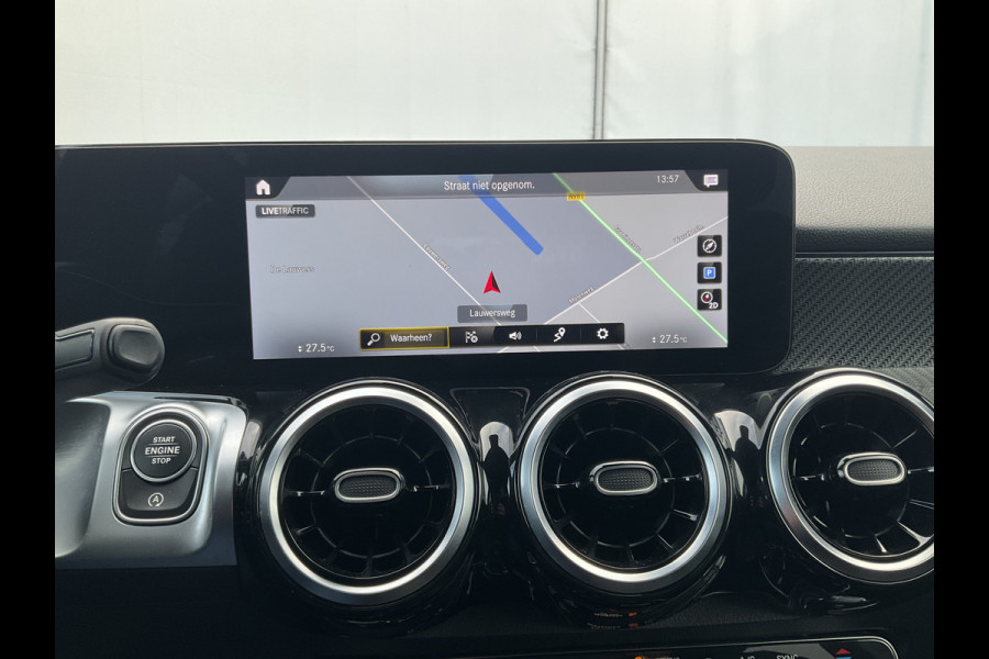 Mercedes-Benz Glb 7-Pers 180 AMG Line 7-Pers Pano Trekhaak Stoelverw Led NL-Auto |AMG!|