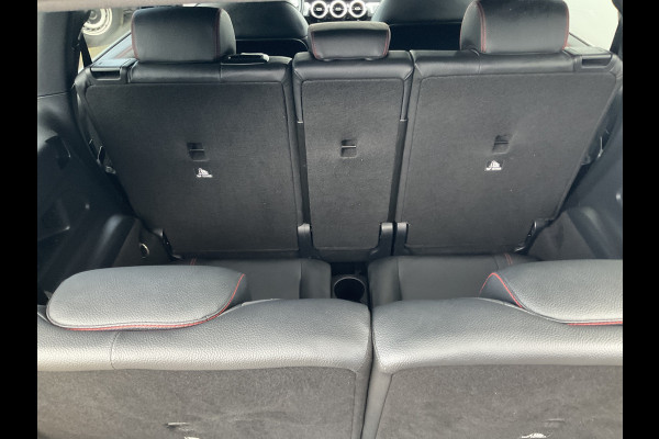 Mercedes-Benz Glb 7-Pers 180 AMG Line 7-Pers Pano Trekhaak Stoelverw Led NL-Auto |AMG!|