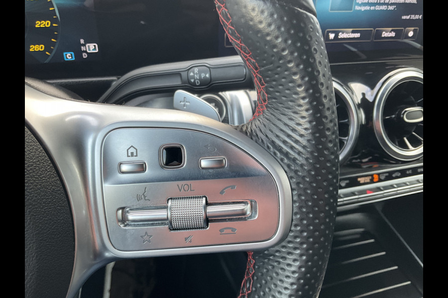 Mercedes-Benz Glb 7-Pers 180 AMG Line 7-Pers Pano Trekhaak Stoelverw Led NL-Auto |AMG!|