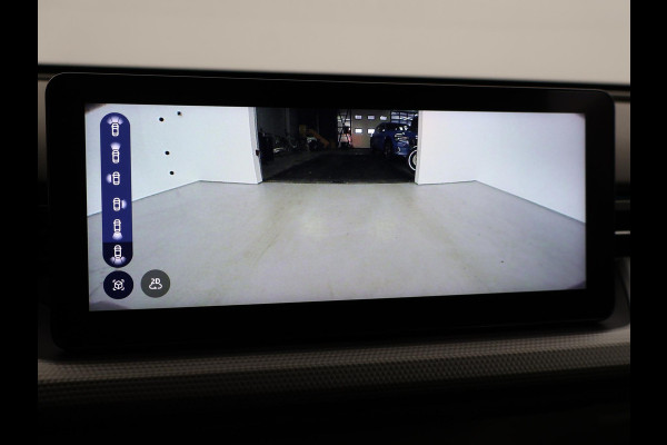 Aiways U5 63kWh *24.372 KM* + 360 CAMERA | ADAPTIVE CRUISE | APPLE CARPLAY | SFEERVERLICHTING