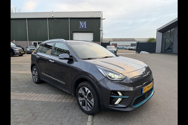Kia e-Niro DynamicLine 64 kWh SOH 98% | LEER | JBL AUDIO | CAMERA | VERWARMD STUUR & STOEL | DODEHOEKDETECTIE | FULL OPTION | INCLUSIEF 12 MND BOVAG GARANTIE