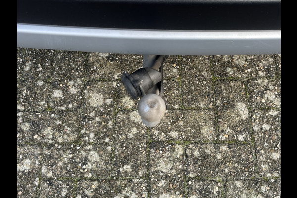 Ford Kuga 1.5 EcoB. Titanium X TTREKHAAK/WINTERPACK/18INCH LMV etc.