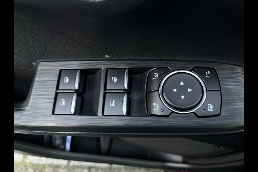 Ford Kuga 1.5 EcoB. Titanium X TTREKHAAK/WINTERPACK/18INCH LMV etc.